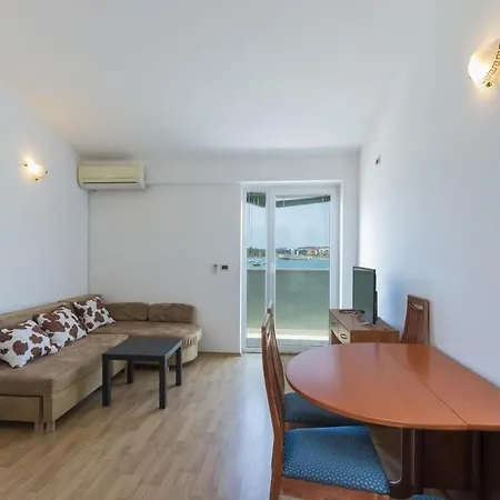 Apartman By The Sea - 23096 *